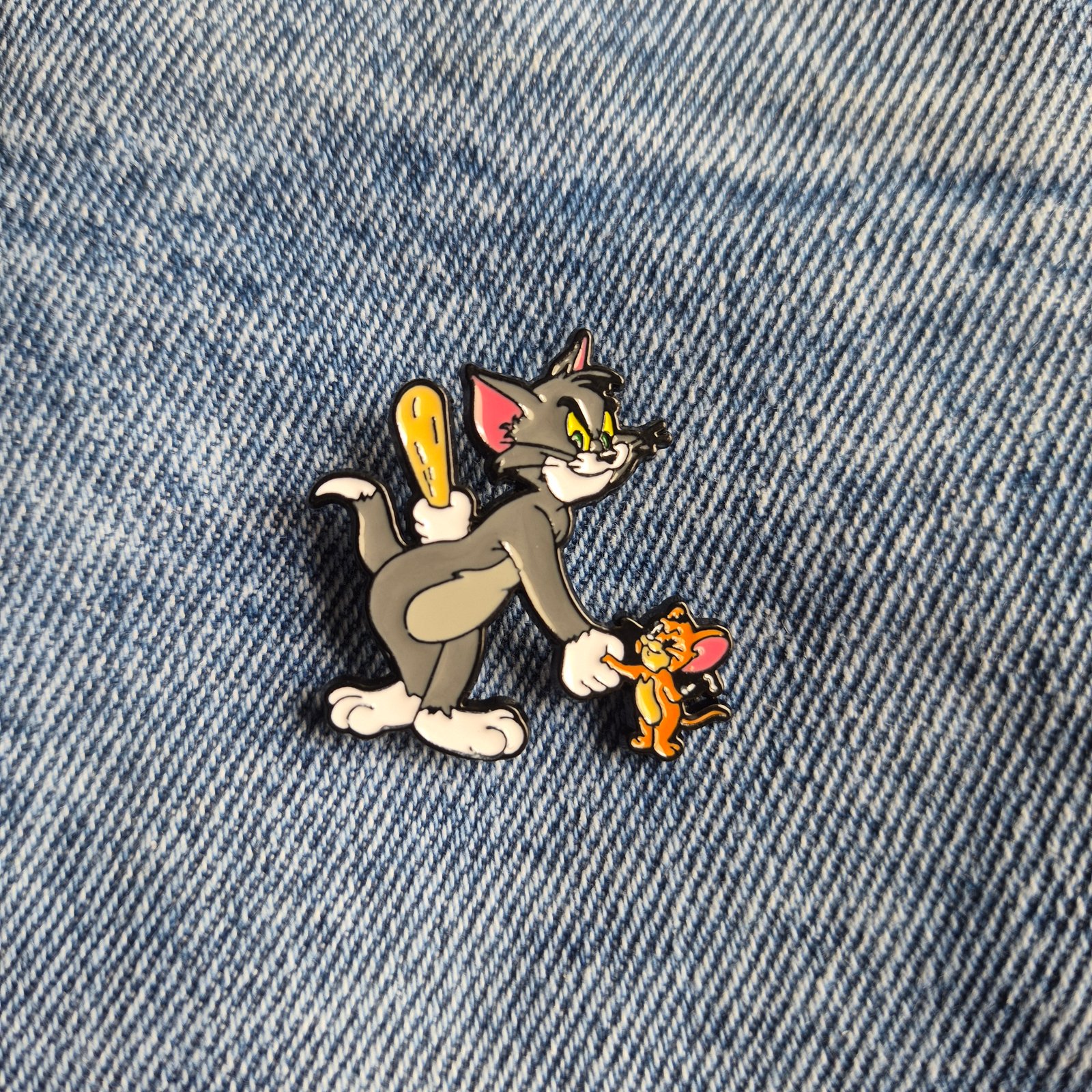 Pin TOM & JERRY PAZ